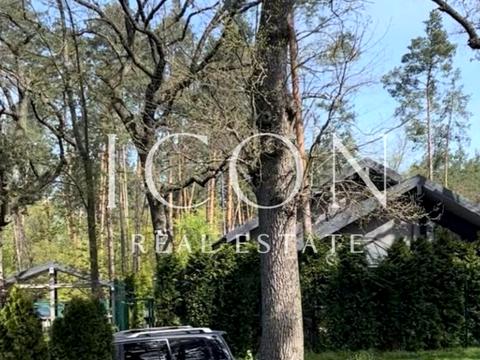 будинок за адресою Вишнева вул.