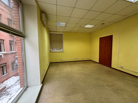 комерційна за адресою Південна вул., 8-Г