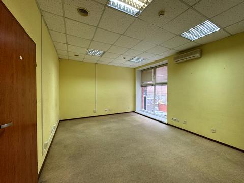 комерційна за адресою Південна вул., 8-Г