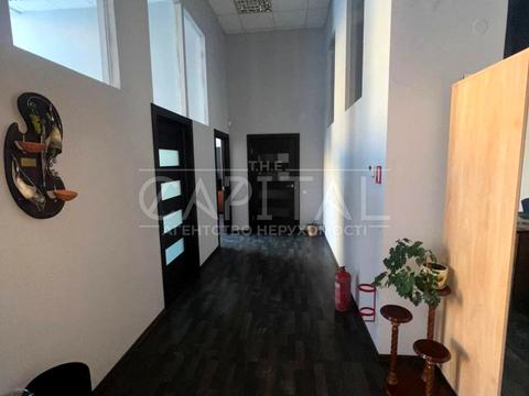 комерційна за адресою Березняківська вул., 29