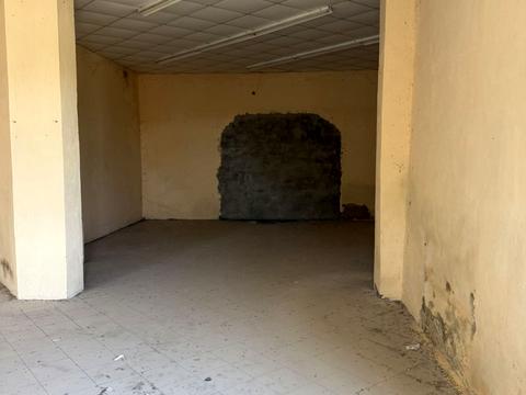 комерційна за адресою Леніна, 1/4