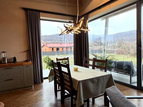 будинок за адресою Нова