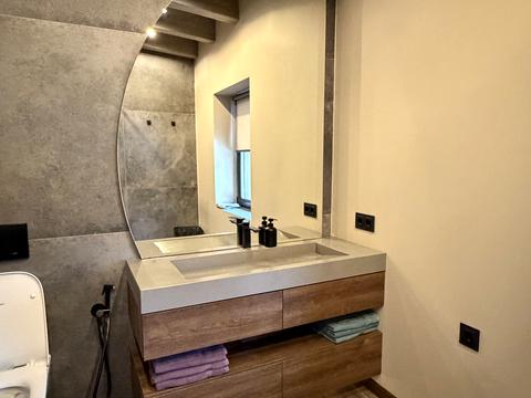 будинок за адресою Нова