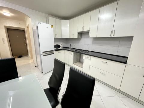 квартира за адресою Степана Бандери просп., 83-В