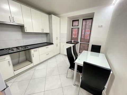 квартира за адресою Степана Бандери просп., 83-В