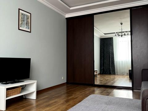 квартира за адресою Київ, Валерія Лобановського просп. (Червонозоряний), 4-В