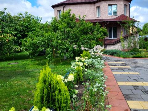 будинок за адресою Новаторів вул.