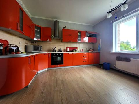 будинок за адресою Новаторів вул.