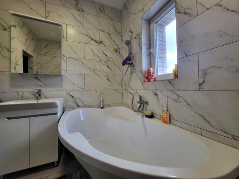 будинок за адресою Новаторів вул.