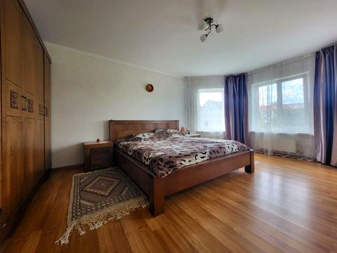 будинок за адресою Новаторів вул.