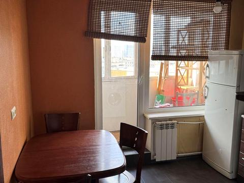 квартира за адресою Андрія Малишка вул., 21