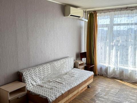 квартира за адресою Андрія Малишка вул., 21