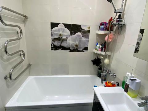 квартира за адресою Богдана Хмельницького вул., 1