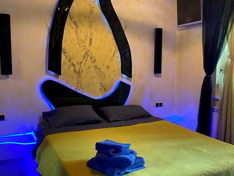 квартира за адресою Анни Ахматової вул., 43