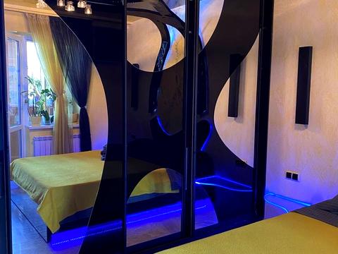 квартира за адресою Анни Ахматової вул., 43