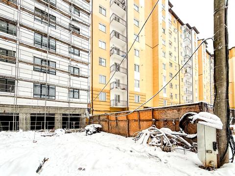 комерційна за адресою Дмитра Коцюбайла вул., 7-А
