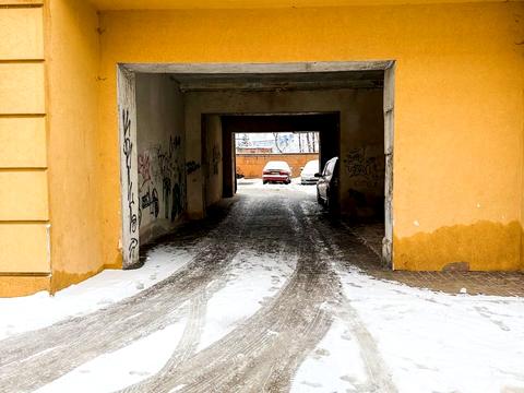 комерційна за адресою Дмитра Коцюбайла вул., 7-А