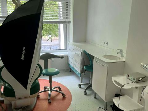 комерційна за адресою Івана Франка вул., 25А