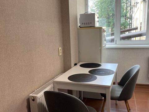 квартира за адресою Літературна вул. (Чехова), 14-В