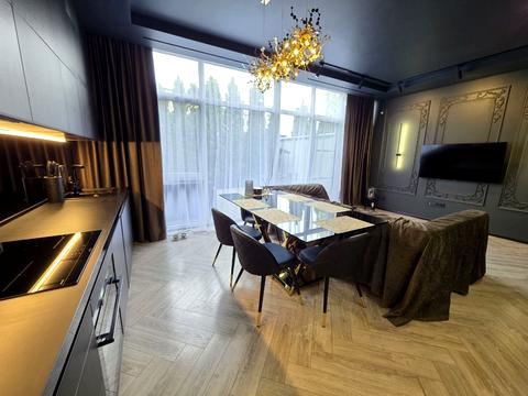 будинок за адресою Радісна вул.