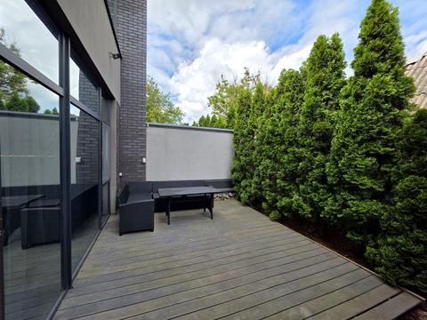 будинок за адресою Радісна вул.