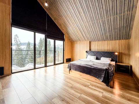 коммерческая по адресу Героїв Майану, 2