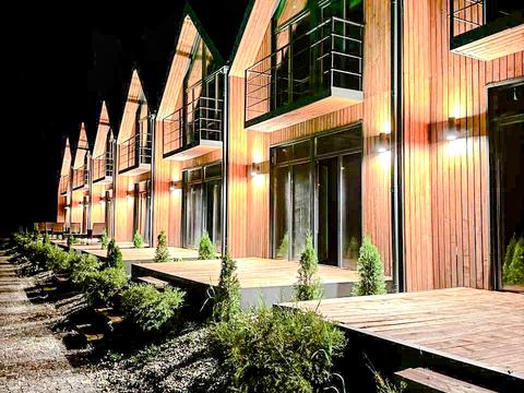 коммерческая по адресу Героїв Майану, 2