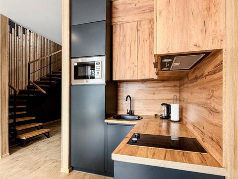 коммерческая по адресу Героїв Майану, 2