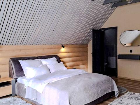 коммерческая по адресу Героїв Майану, 2