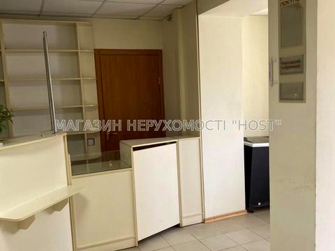 комерційна за адресою Глобинська вул. (Маршала Батицького), 45