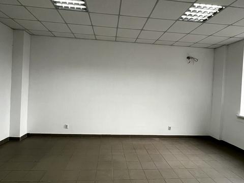 комерційна за адресою Чорноморського Козацтва вул., 102