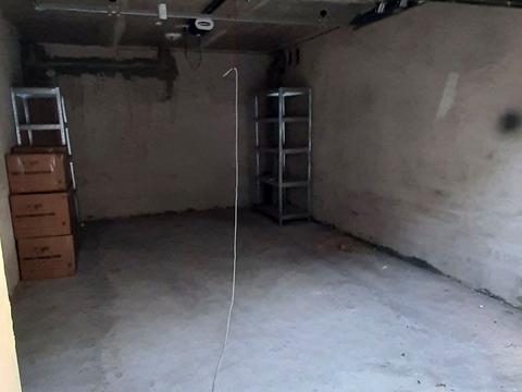 паркомісце за адресою Воздвиженська вул., 20а