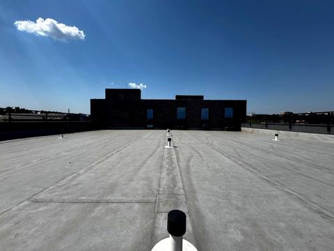 комерційна за адресою Центральна вул. (Чапаєва), 65