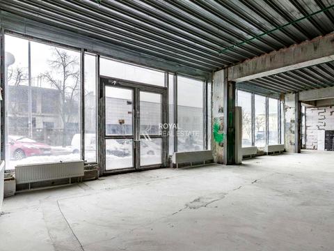 комерційна за адресою Машинобудівна вул., 41