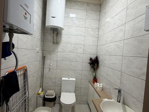 комерційна за адресою Проектна вул., 1