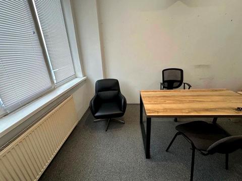 комерційна за адресою Зелена вул., 131