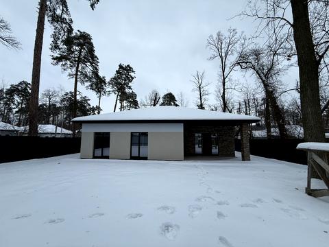 дом по адресу Курортна