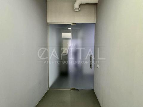 комерційна за адресою Лесі Українки бульв., 23-Б