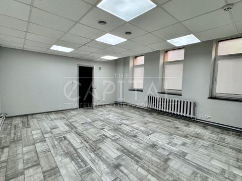 комерційна за адресою Лесі Українки бульв., 23-Б