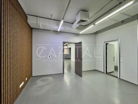 комерційна за адресою Лесі Українки бульв., 23-Б