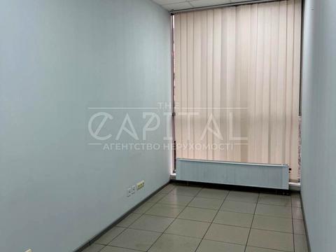 комерційна за адресою Казарменна вул. (Григорія Андрющенка), 7