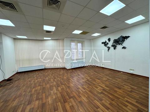 комерційна за адресою Казарменна вул. (Григорія Андрющенка), 7