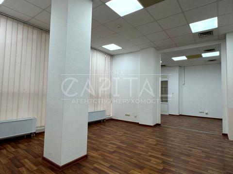 комерційна за адресою Казарменна вул. (Григорія Андрющенка), 7