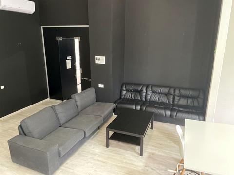 комерційна за адресою Грецька вул., 24