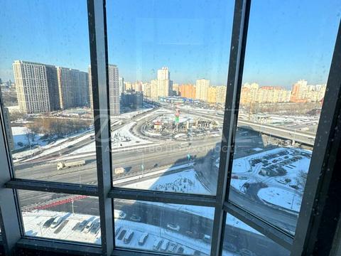 комерційна за адресою Дніпровська набережна вул., 2Б