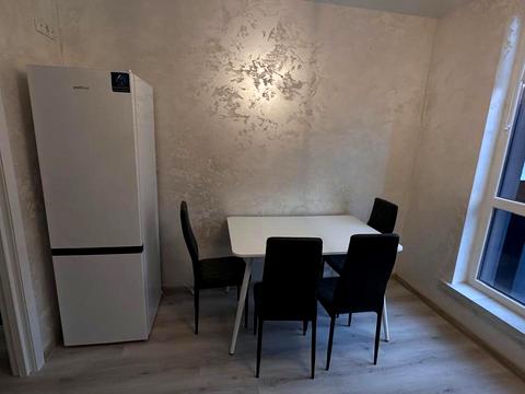 квартира за адресою Хіміків вул., 28, к.7-14