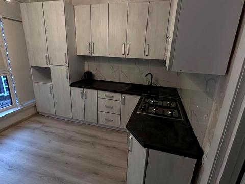 квартира за адресою Хіміків вул., 28, к.7-14