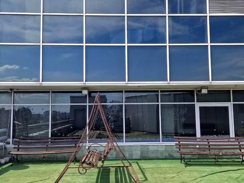 комерційна за адресою Митрополита Андрея Шептицького вул. (Анатолія Луначарського), 4а