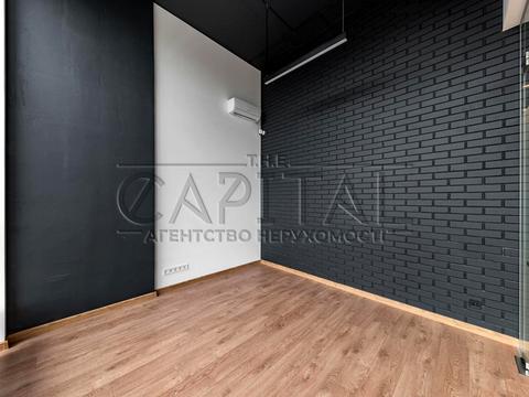 комерційна за адресою Михайла Бойчука вул. (Кіквідзе), 41