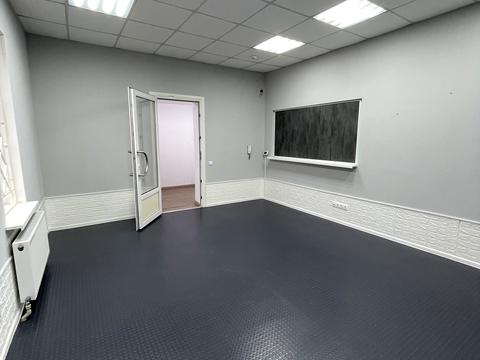 комерційна за адресою Привокзальна вул., 9а